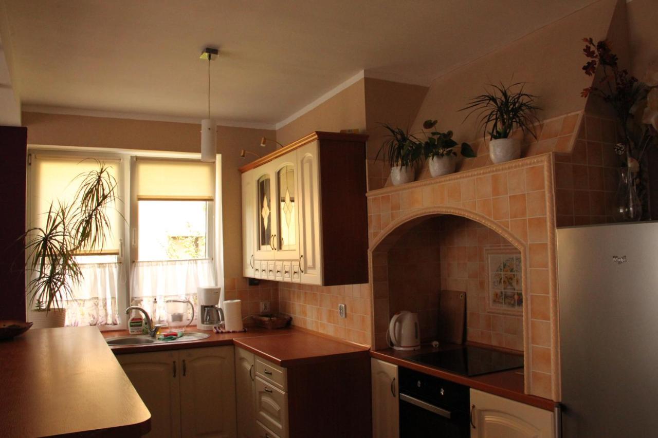 Apartamenty Eka Dom Goscinny 350M Do Plazy เรวัล ภายนอก รูปภาพ