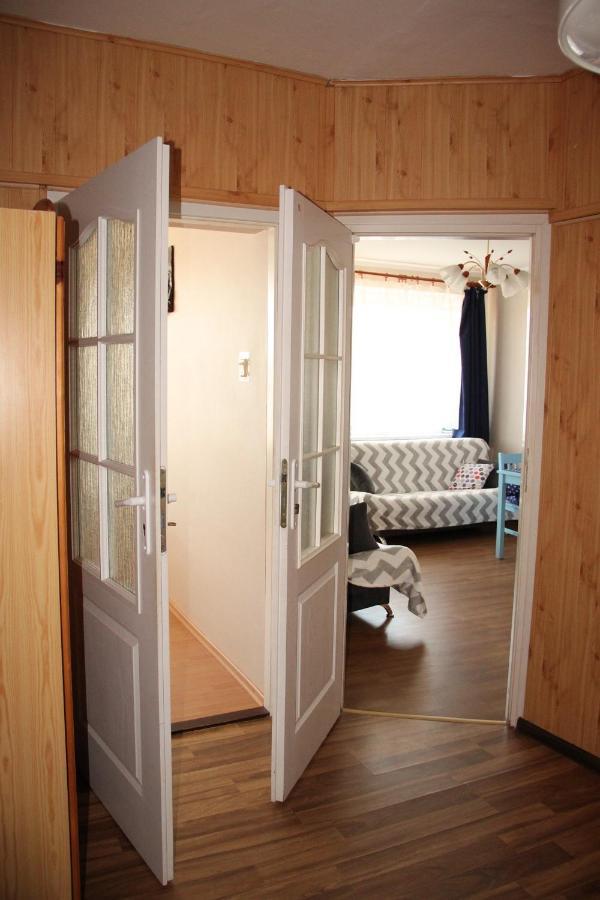 Apartamenty Eka Dom Goscinny 350M Do Plazy เรวัล ภายนอก รูปภาพ